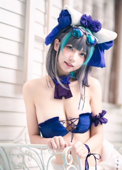 花朵与蛇